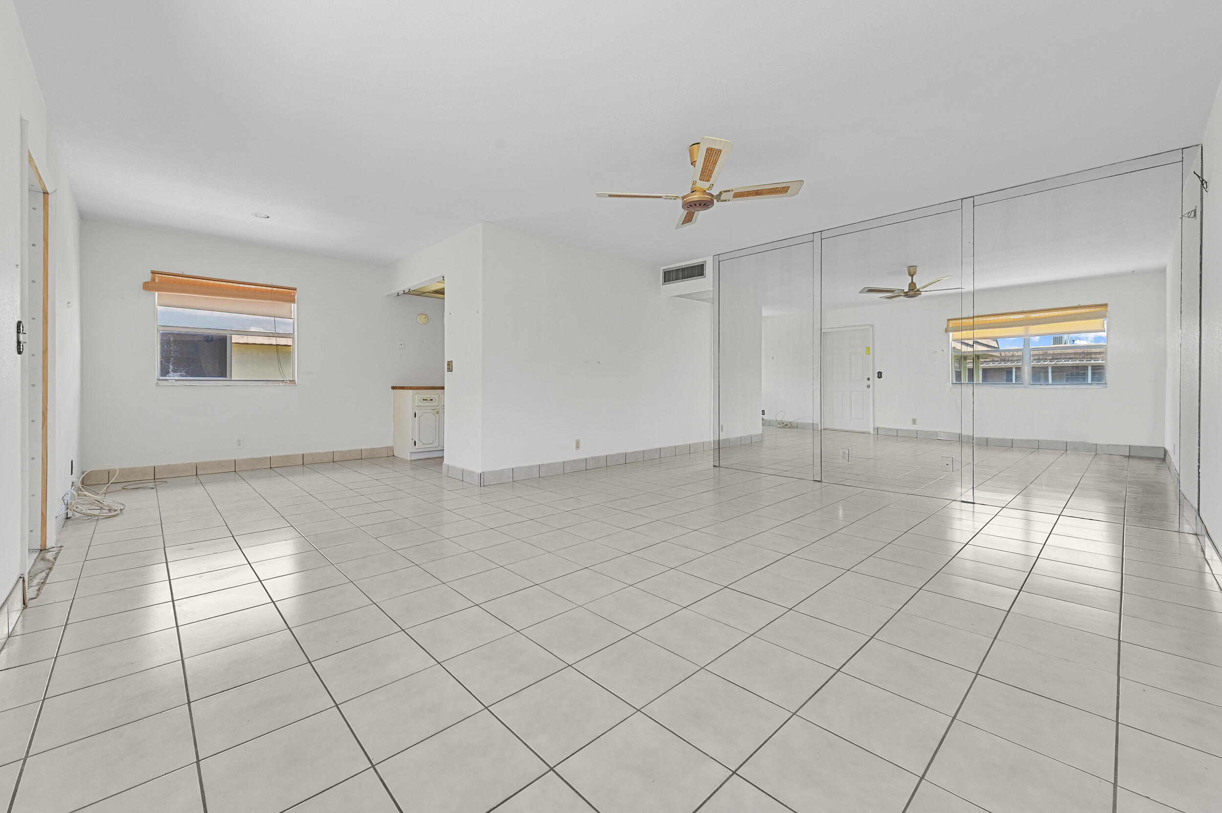 180 Saxony Circle Delray Beach, FL 33446 - Photo 18 of 60 dsc_7845