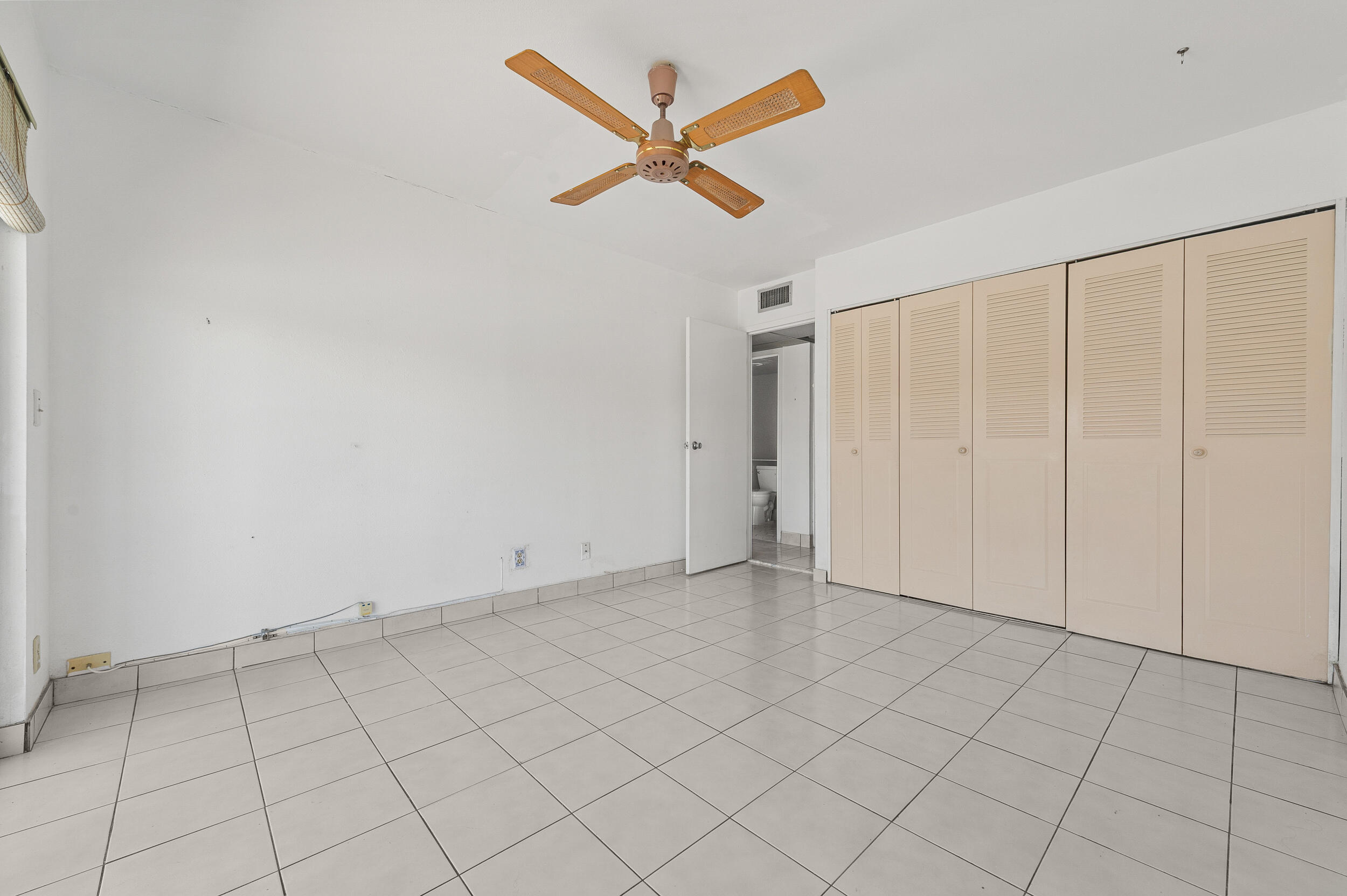 180 Saxony Circle Delray Beach, FL 33446 - Photo 24 of 60 dsc_7875