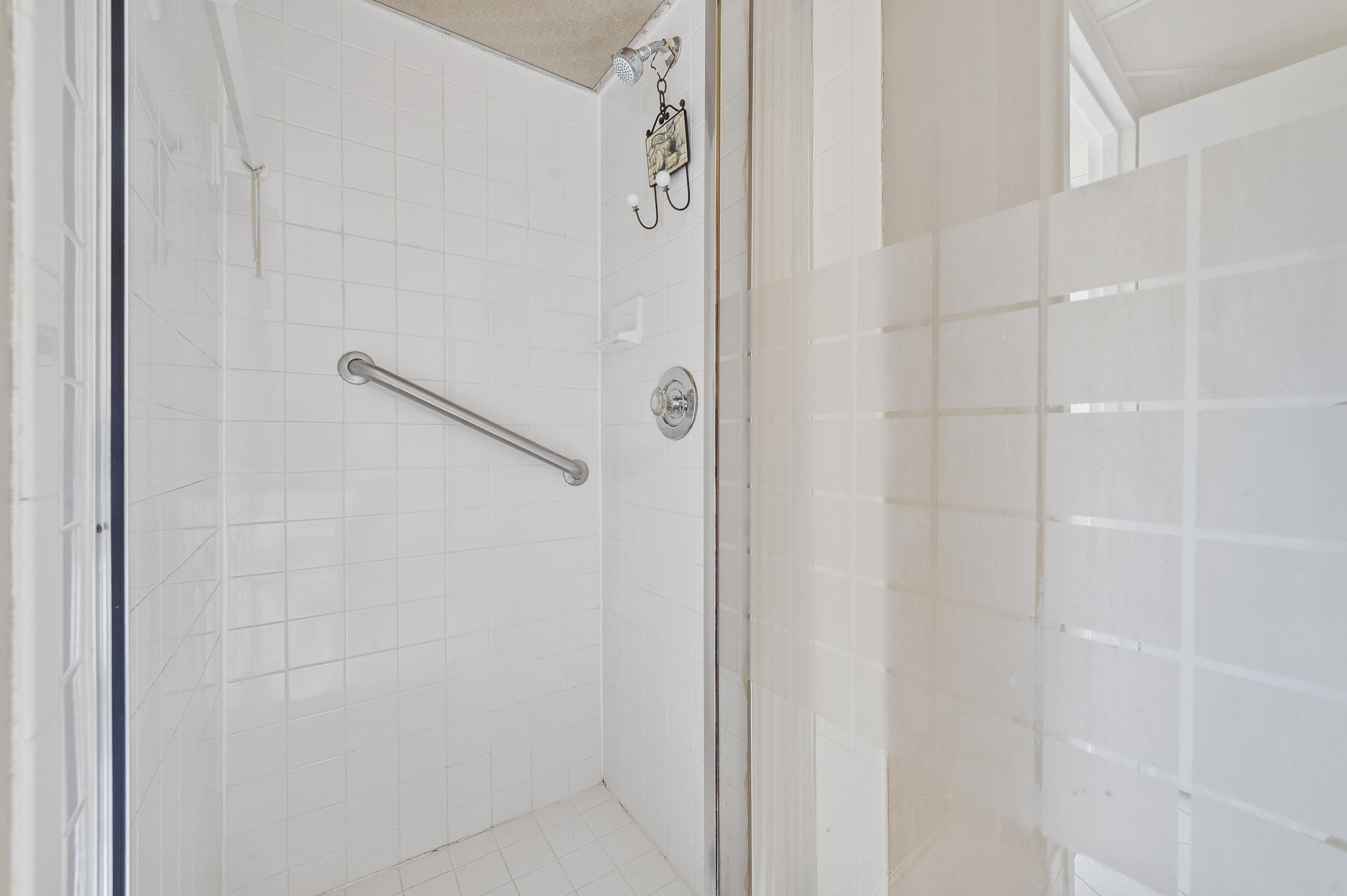 180 Saxony Circle Delray Beach, FL 33446 - Photo 29 of 60 dsc_7900