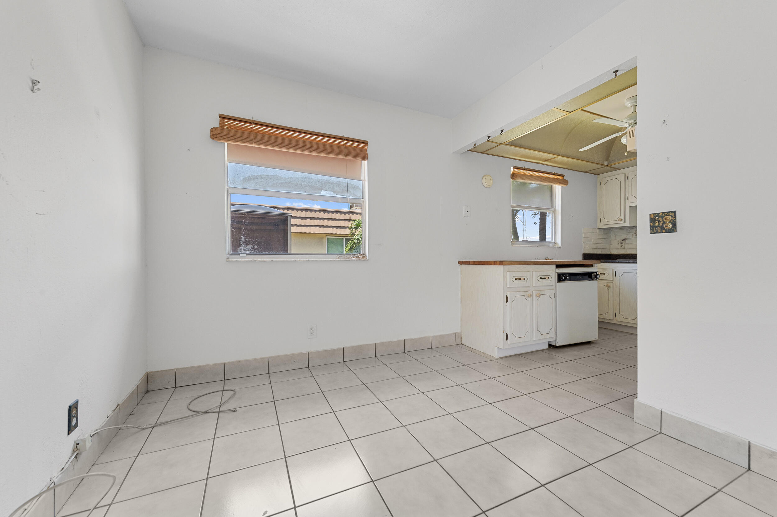 180 Saxony Circle Delray Beach, FL 33446 - Photo 7 of 60 dsc_7786