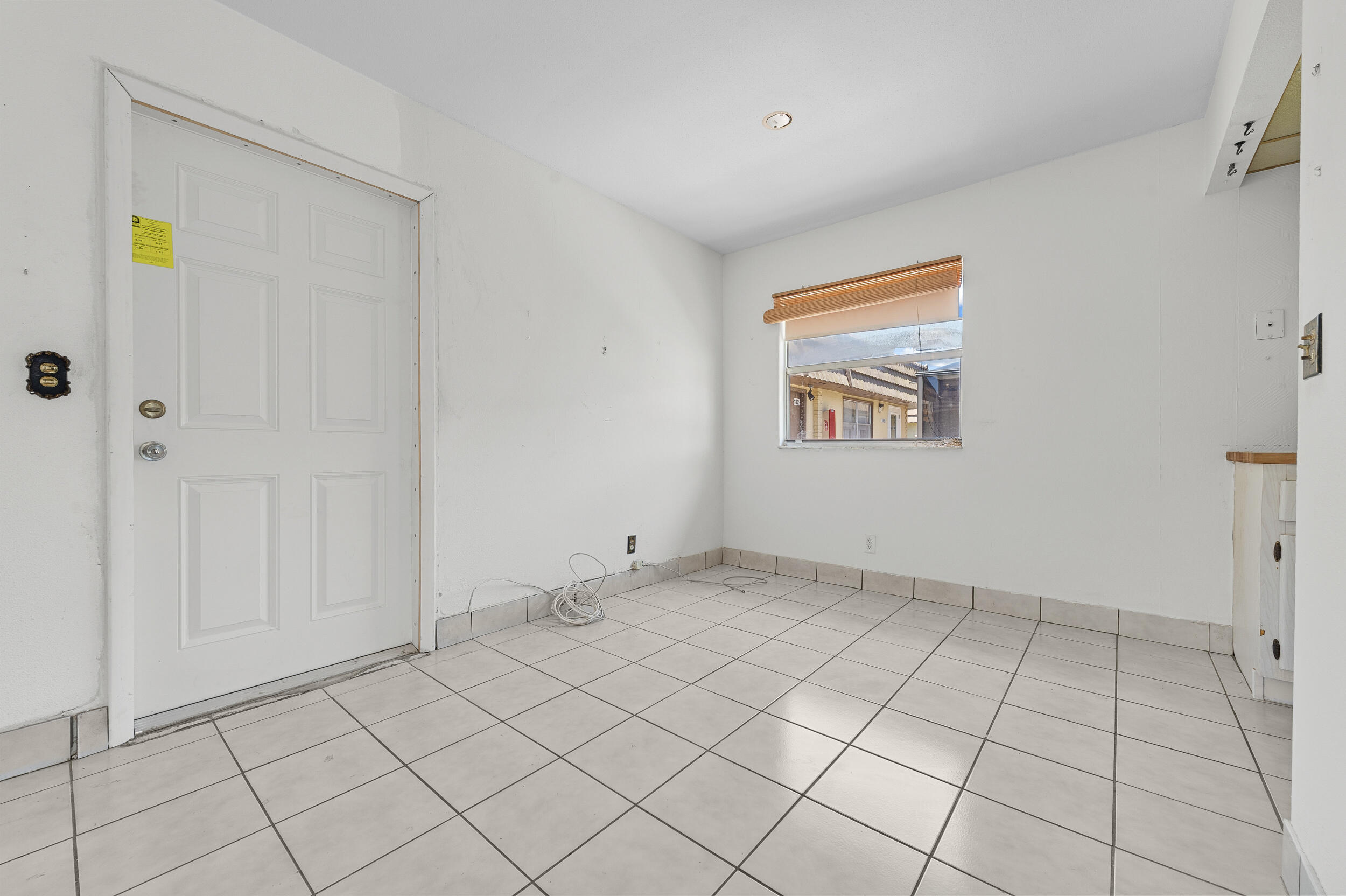 180 Saxony Circle Delray Beach, FL 33446 - Photo 8 of 60 dsc_7791