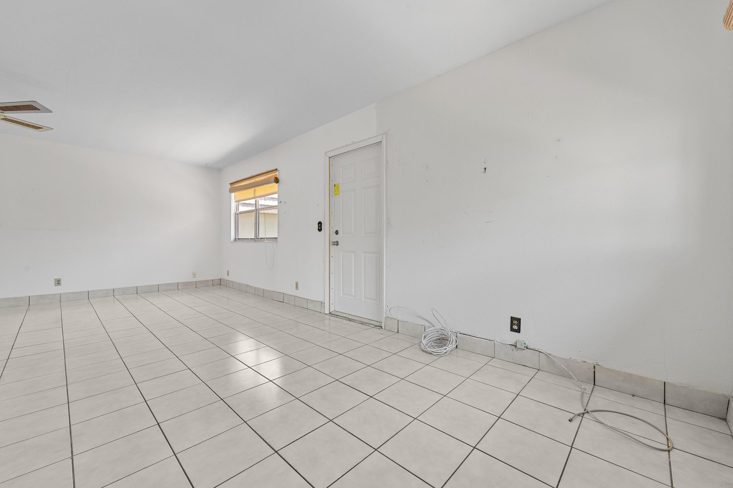 180 Saxony Circle Delray Beach, FL 33446 - Photo 9 of 60 dsc_7795