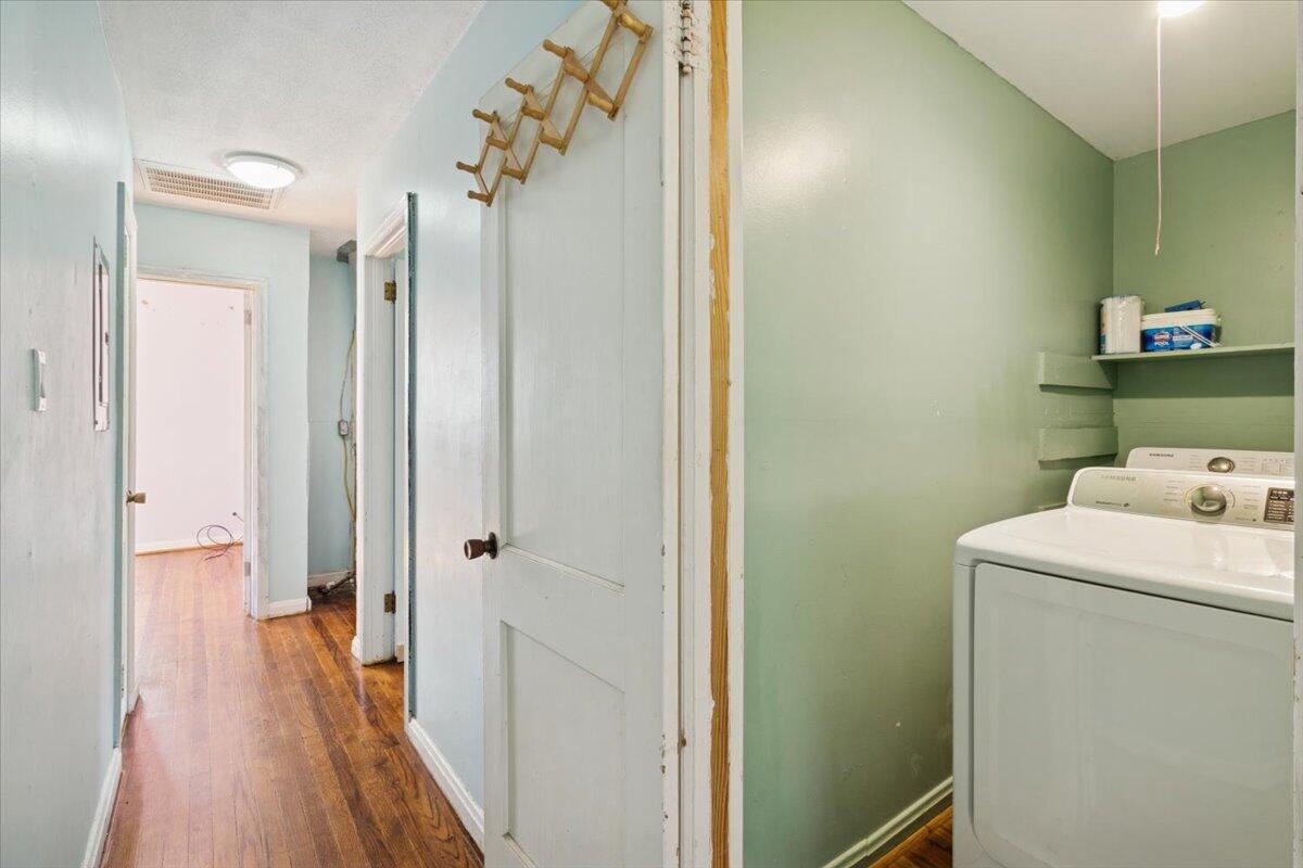 122 Kenmont Street Aiken, SC 29801 - Photo 13 of 20 13-Laundry Room_ Hallway