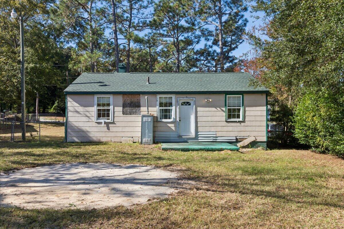 122 Kenmont Street Aiken, SC 29801 - Photo 7 of 20 07-Backyard