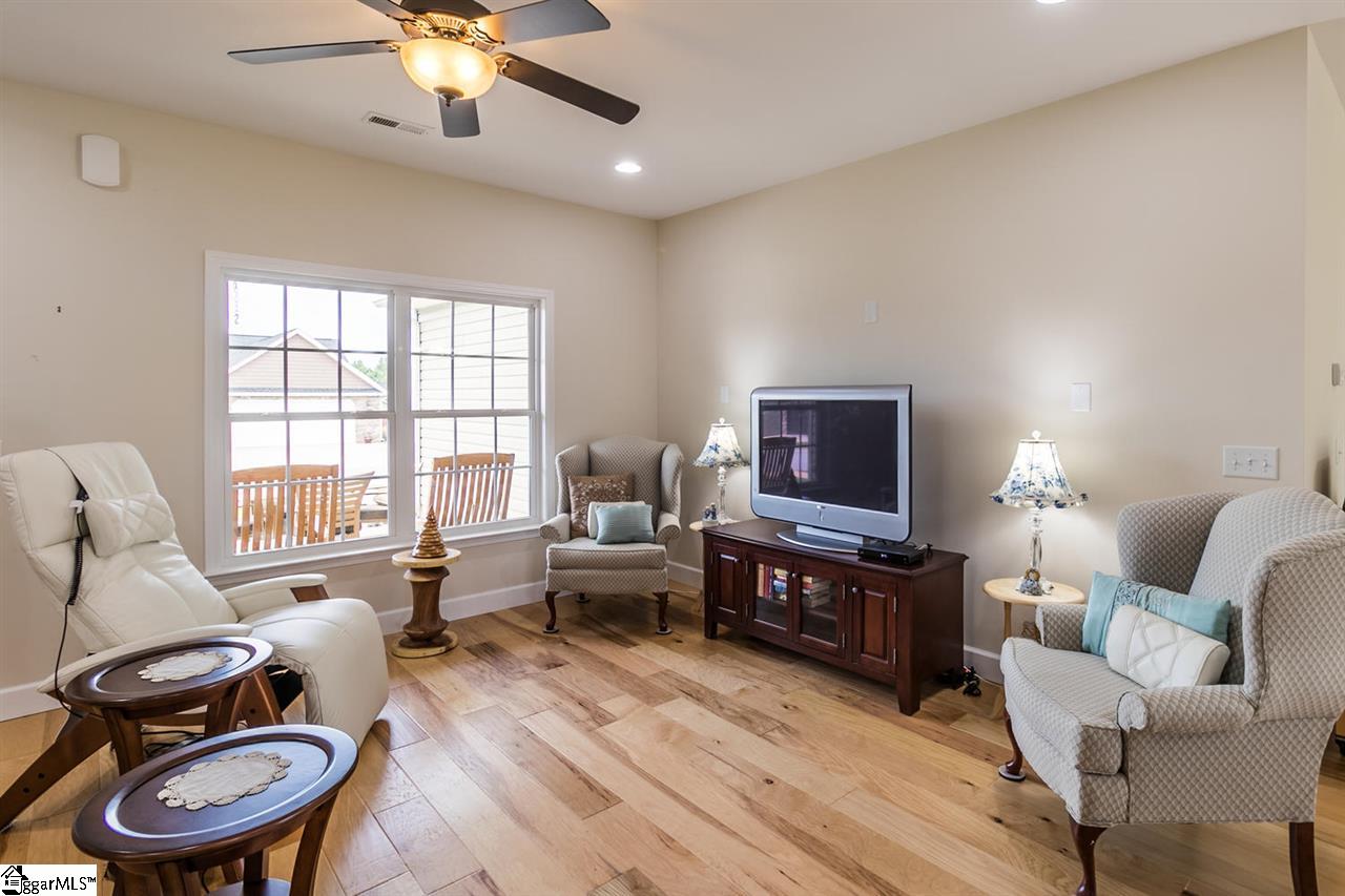 267 Sleepy River Road Simpsonville, SC 29681 - Photo 11 of 32 Gallery Image 11