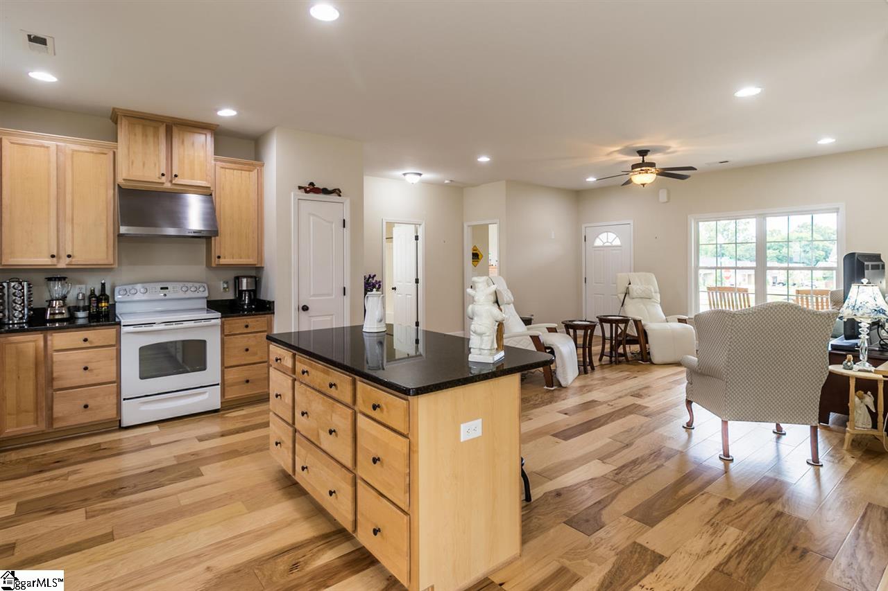 267 Sleepy River Road Simpsonville, SC 29681 - Photo 15 of 32 Gallery Image 15