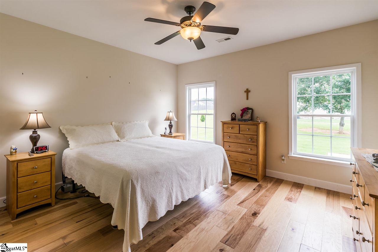 267 Sleepy River Road Simpsonville, SC 29681 - Photo 19 of 32 Gallery Image 19