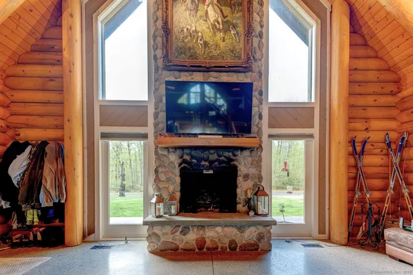 $694,900 | 204 Old Blue Hills Road, Durham, CT 06422