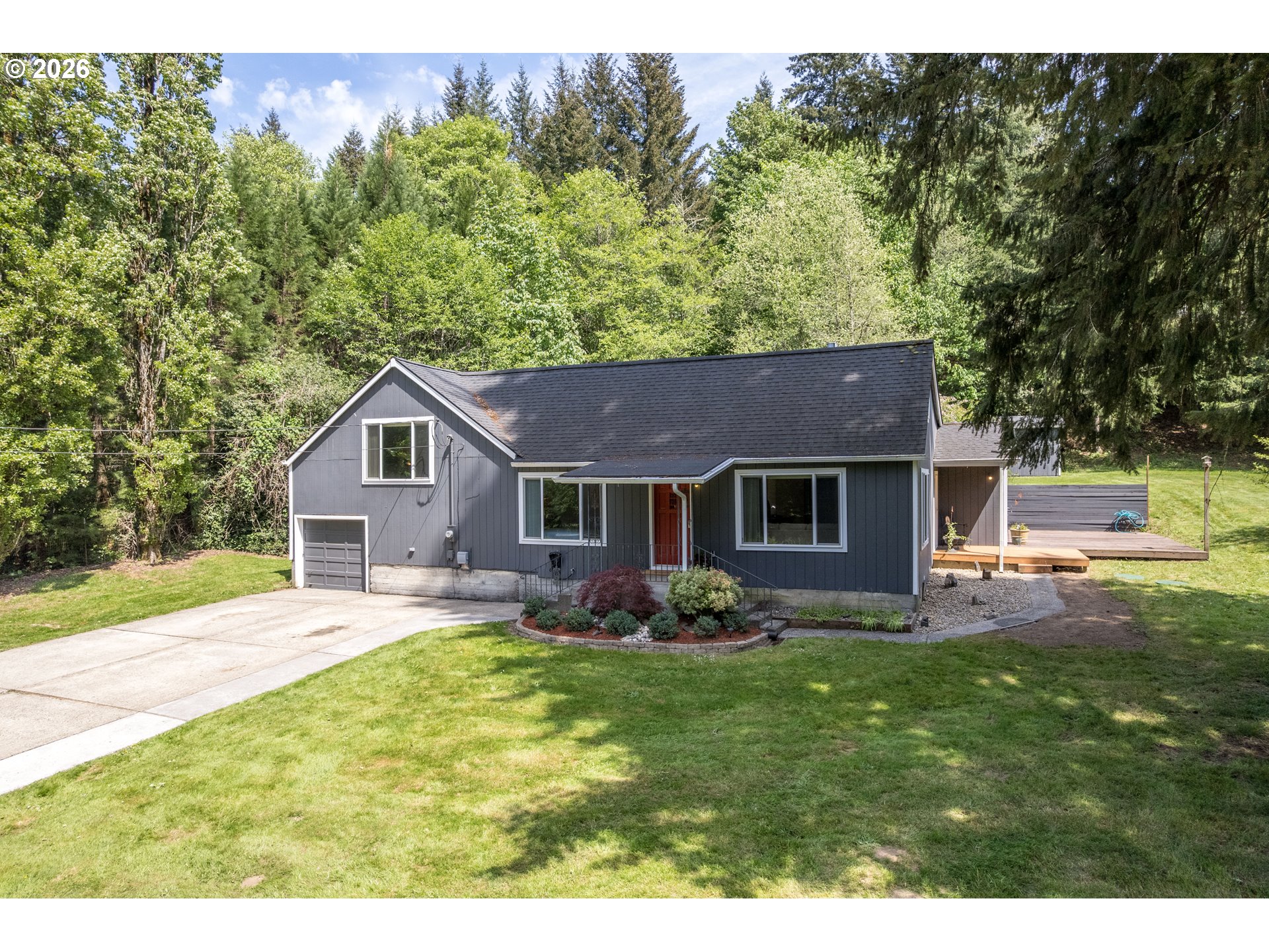1304 Coal Creek Road Longview, WA 98632 - Photo 31 of 44 a front view of a house with garden