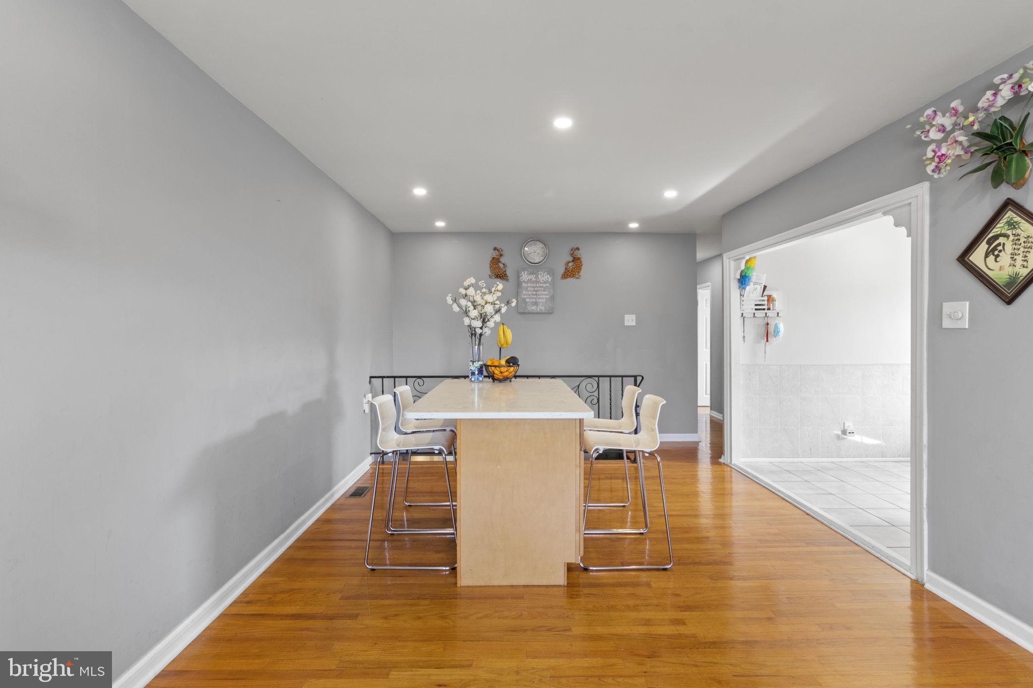 9825 Dungan Road Philadelphia, PA 19115 - Photo 8 of 20 Gallery Image 8