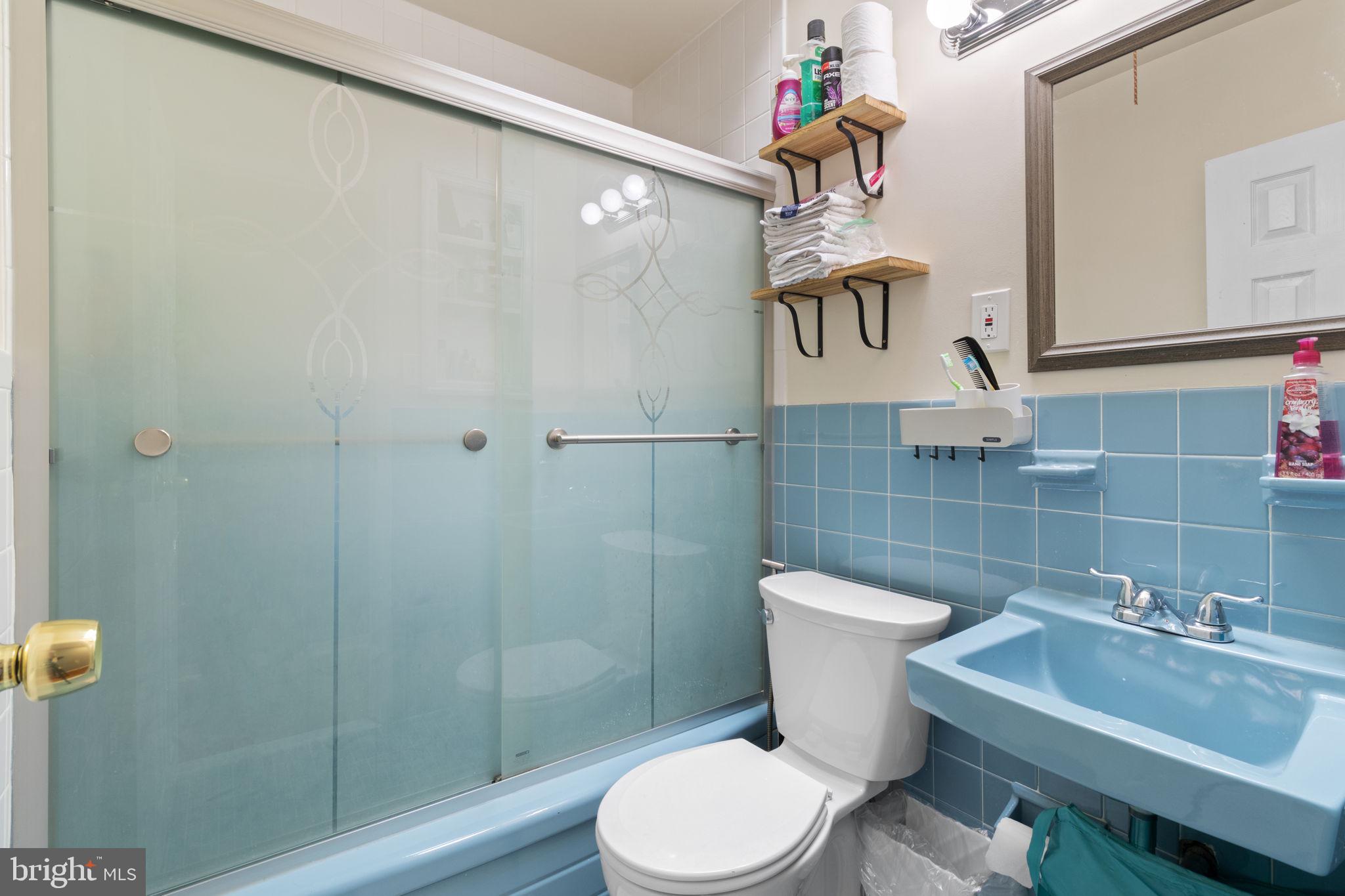 9825 Dungan Road Philadelphia, PA 19115 - Photo 10 of 20 Gallery Image 10