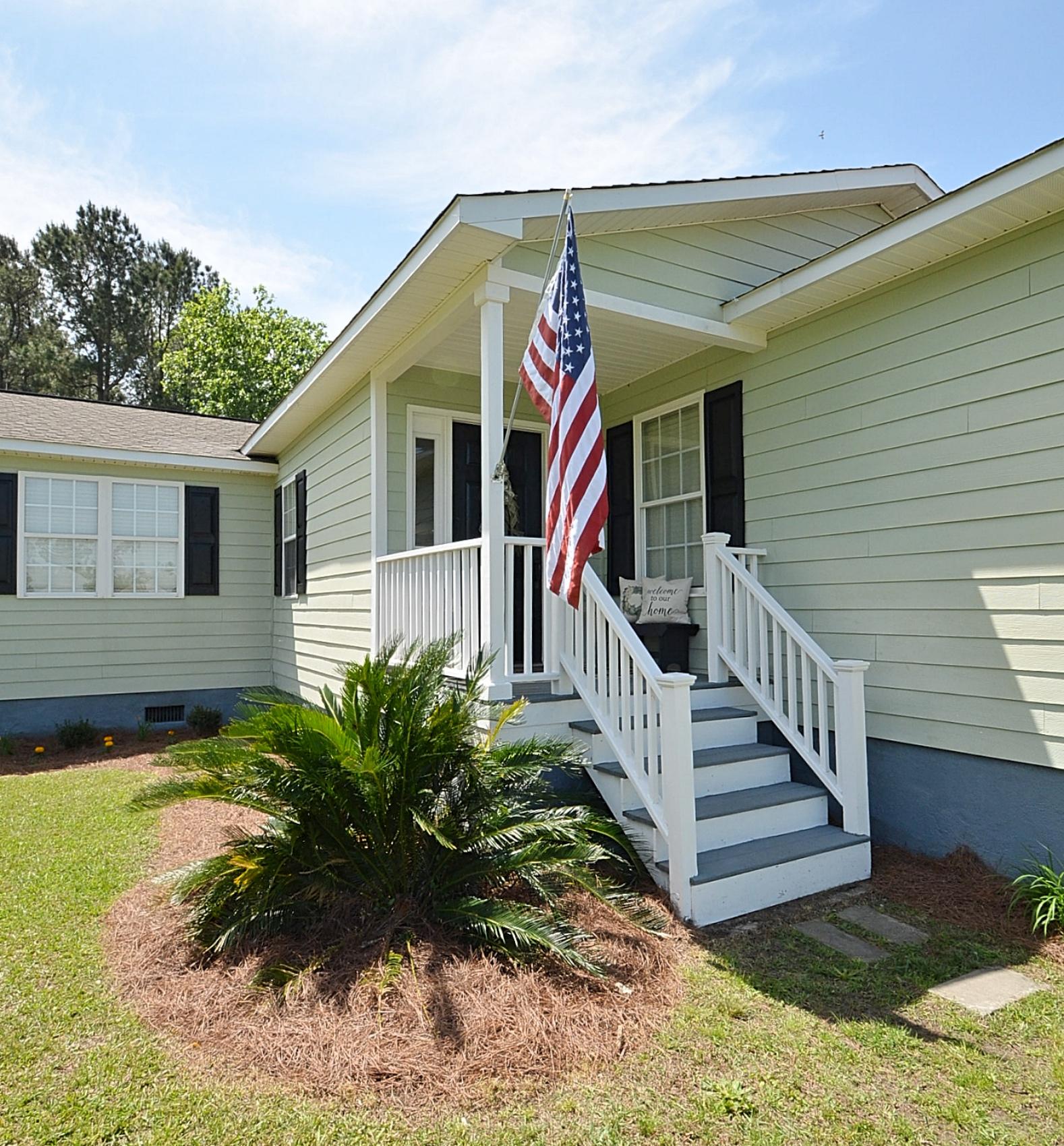 841 Fauling Road St. Stephen, SC 29479 - Photo 6 of 60 841FaulingFrontSteps
