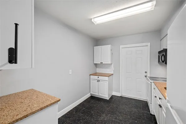 $1,650 | 4123 18th Place, Unit 4123, Vero Beach, FL 32960