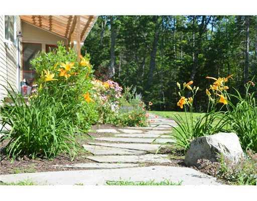48 Litchfield Road Freeport, ME 04032 - Photo 24 of 25 Yard/Garden.