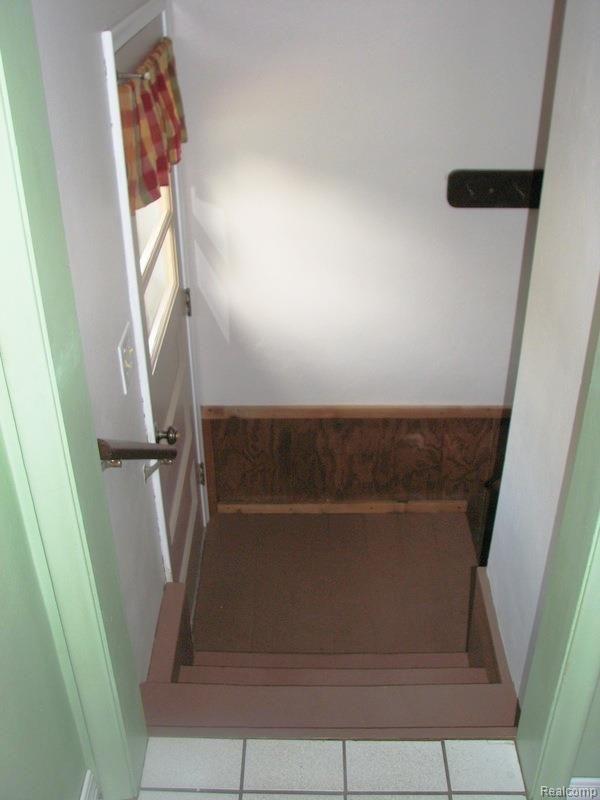 3636 Section Road Lambertville, MI 48144 - Photo 29 of 44 29_backdr.jpg