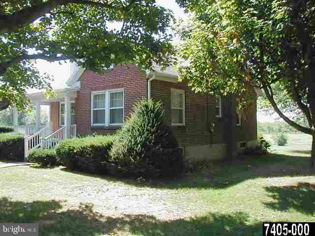 984 Old Rte 30 Orrtanna, PA 17353 - Photo 3 of 25 Gallery Image 3