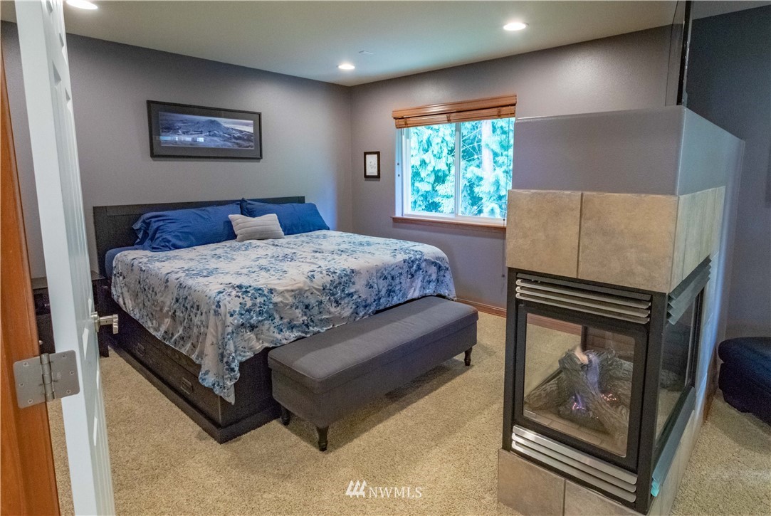 18727 13th Drive Southeast Bothell, WA 98012 - Photo 16 of 25 Gallery Image 16