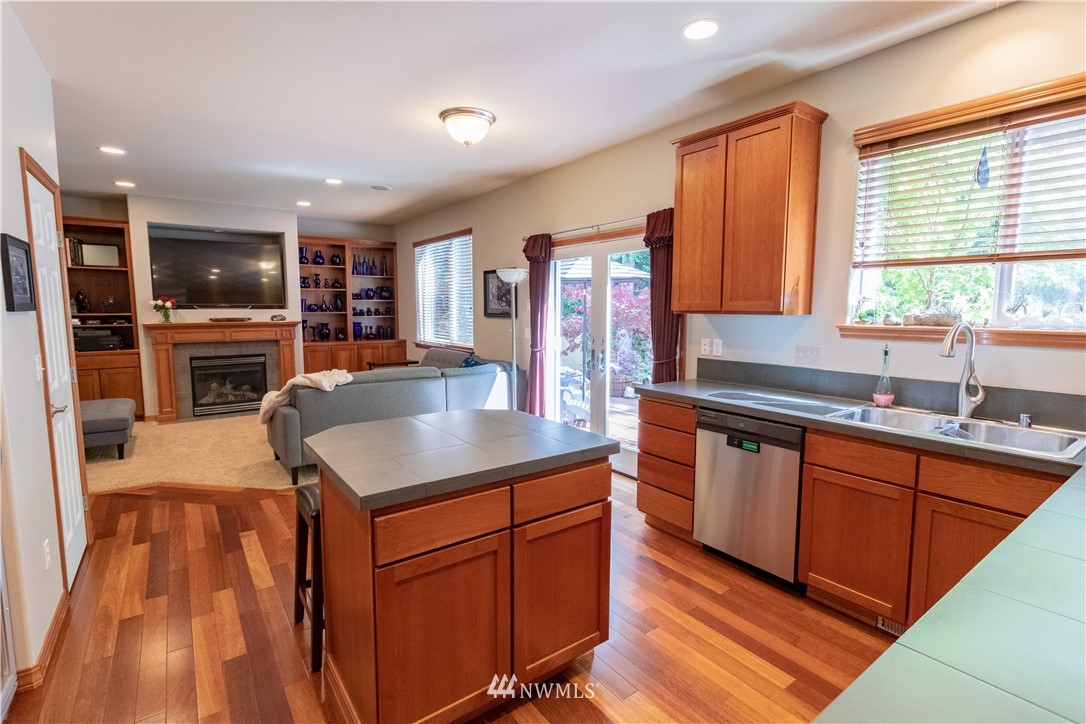 18727 13th Drive Southeast Bothell, WA 98012 - Photo 10 of 25 Gallery Image 10