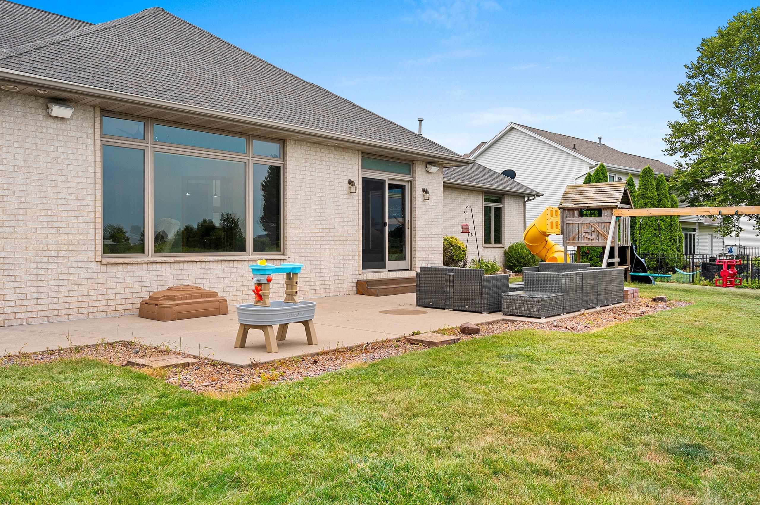 2981 Durham Road Green Bay, WI 54311 - Photo 8 of 67 Gallery Image 8