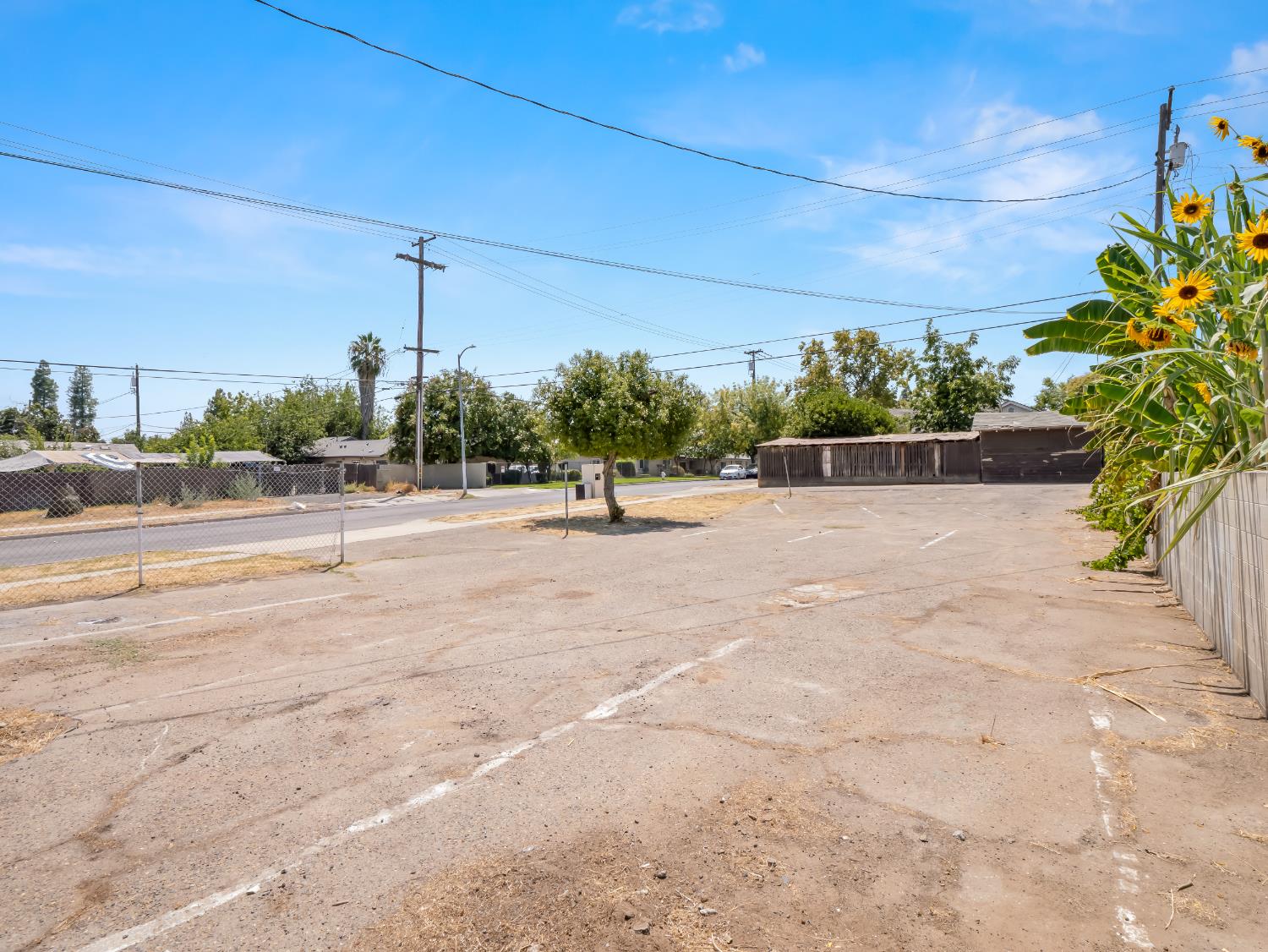 701 Mayor Avenue Fresno, CA 93706 - Photo 25 of 28 a view of a park