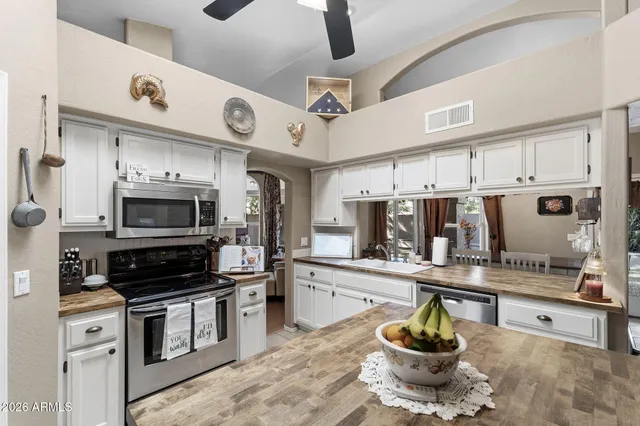 $4,265 | 844 North Oracle Circle, Mesa, AZ 85203