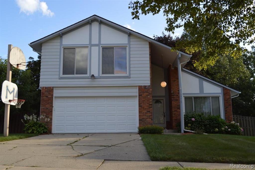 42415 Park Ridge Road Novi, MI 48375 - Photo 2 of 26