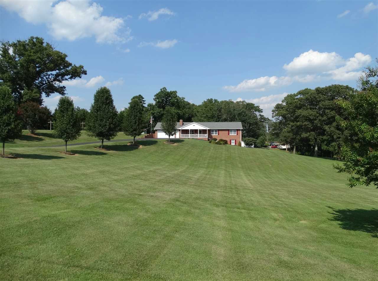 324 Good Hope Church Road Aroda, VA 22709 - Photo 3 of 32 a view of a house with a yard