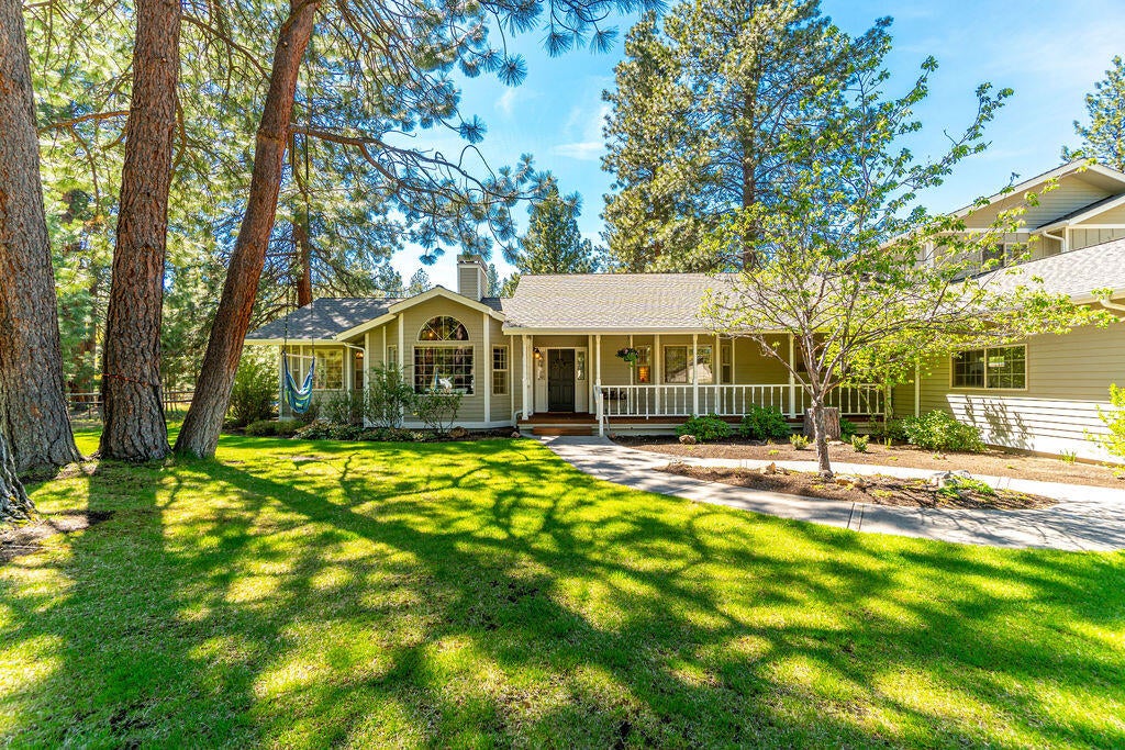60093 West Ridgeview Drive Bend, OR 97702 - Photo 5 of 52 4