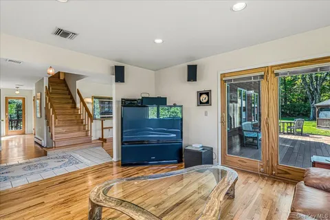 $1,150,000 | 47 Main Street, East Setauket, NY 11733
