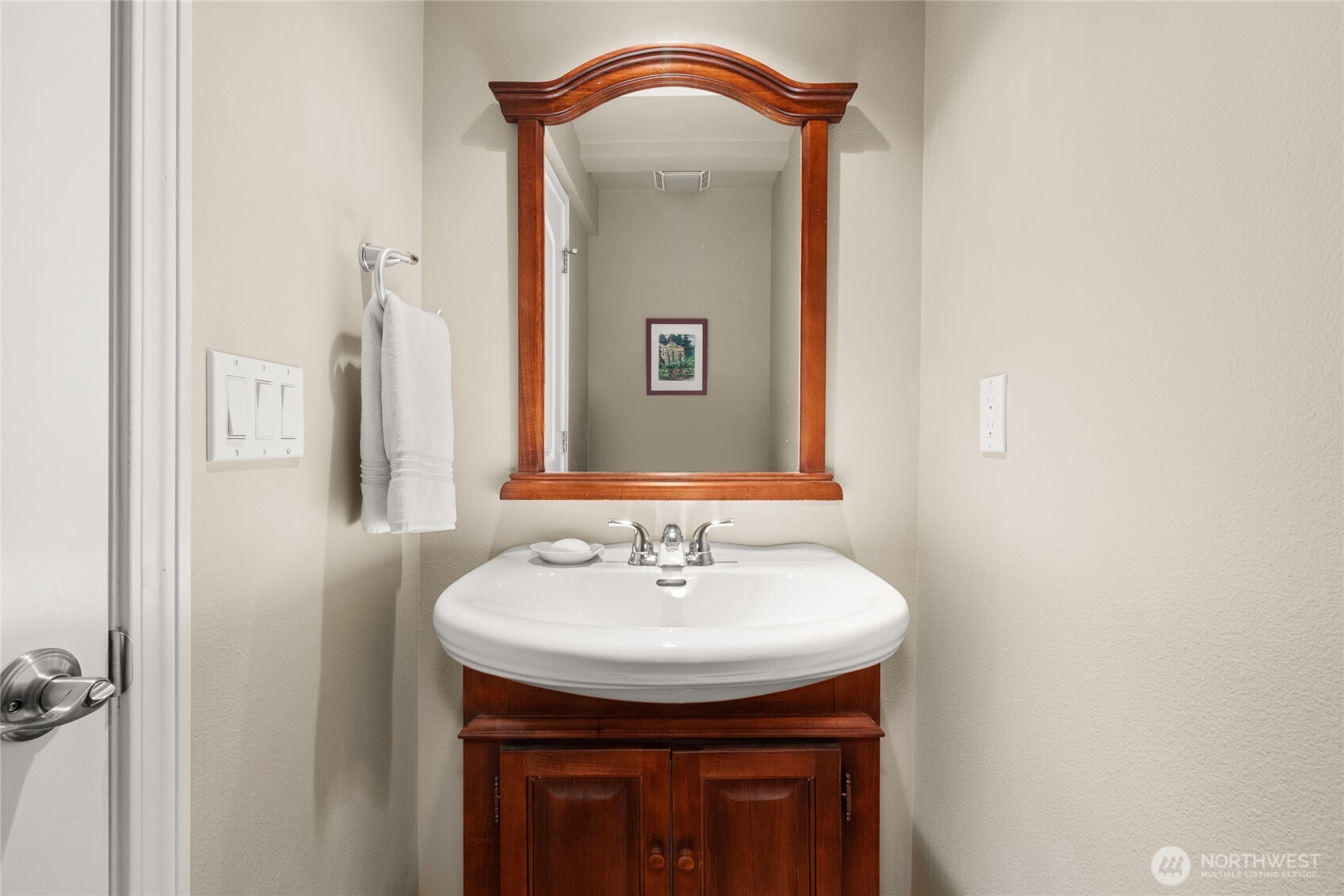 7803 218th Street Southwest, Unit D Edmonds, WA 98026 - Photo 18 of 37 Gallery Image 18