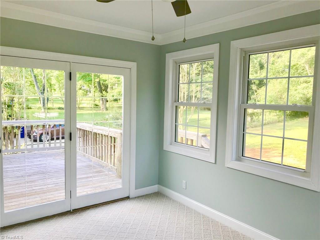 2629 Weymoth Road Winston-Salem, NC 27103 - Photo 16 of 22 Sunroom