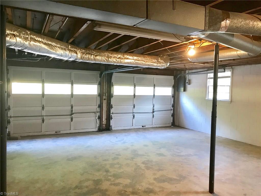 2629 Weymoth Road Winston-Salem, NC 27103 - Photo 19 of 22 Basement Garage.