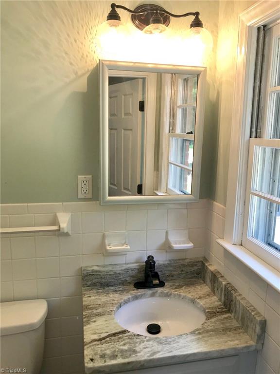 2629 Weymoth Road Winston-Salem, NC 27103 - Photo 20 of 22 Gallery Image 20