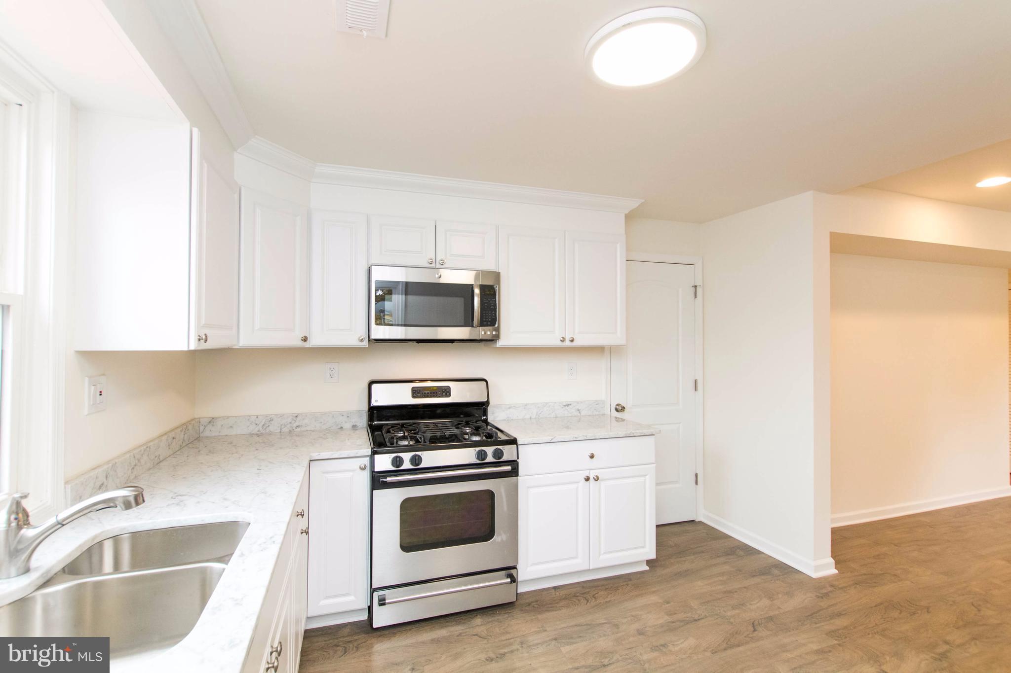 7611 Poplar Road Baltimore, MD 21222 - Photo 5 of 21 Kitchen