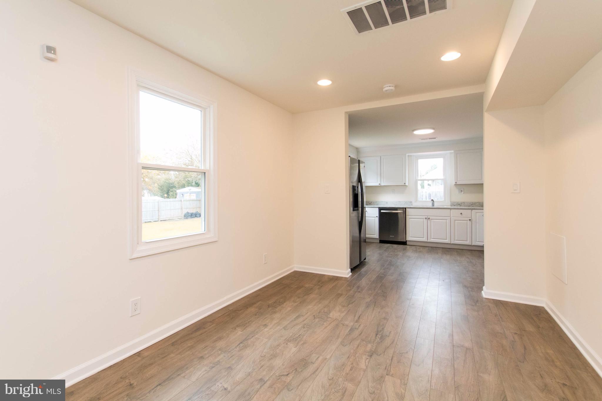 7611 Poplar Road Baltimore, MD 21222 - Photo 6 of 21 Dining Room