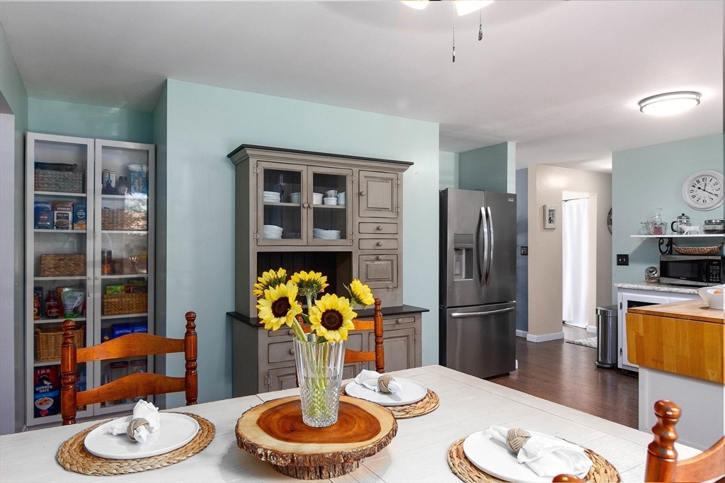 90 Maple Street Douglas, MA 01516 - Photo 9 of 32 Gallery Image 9