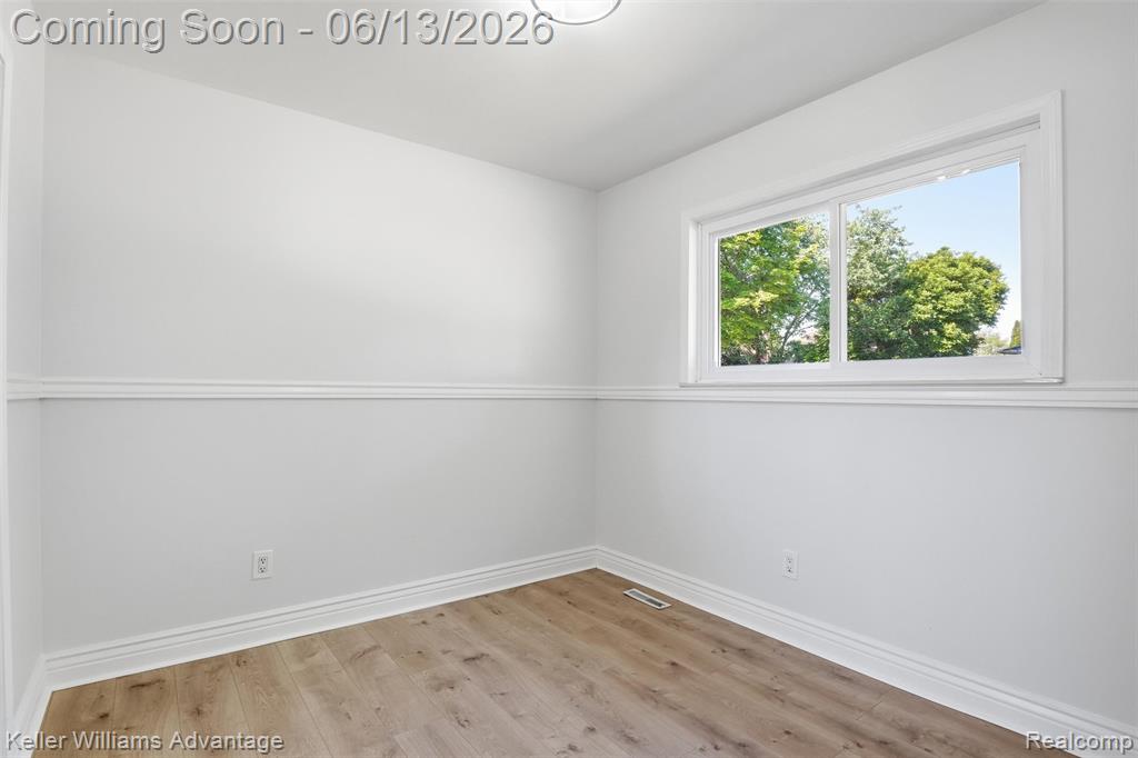 9883 William Street Taylor, MI 48180 - Photo 27 of 40