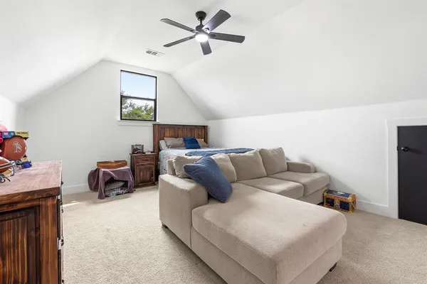 $2,100,000 | 2889 County Road 114, Whitesboro, TX 76273