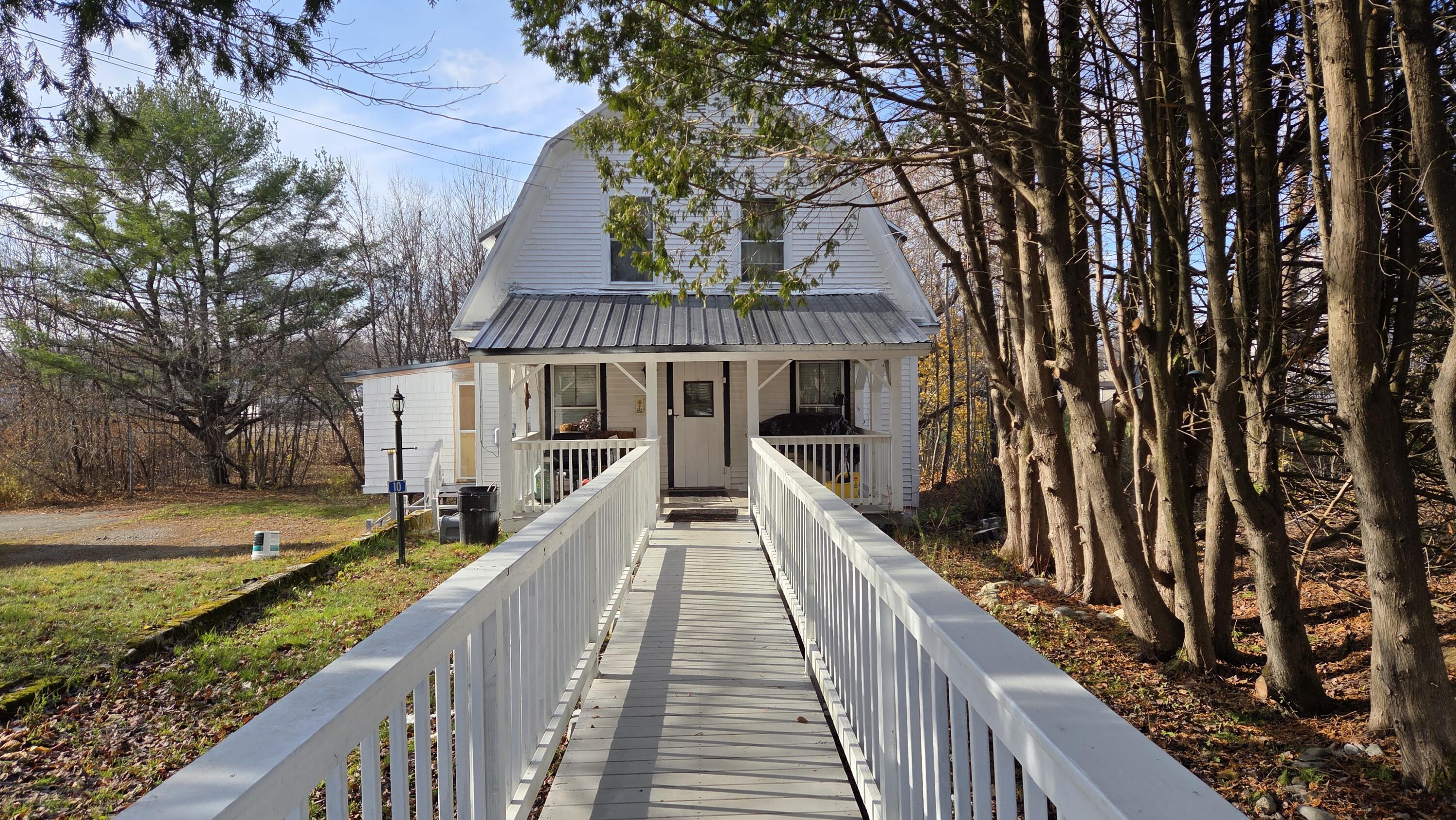 10 Main Street Howland, ME 04448 - Photo 3 of 14