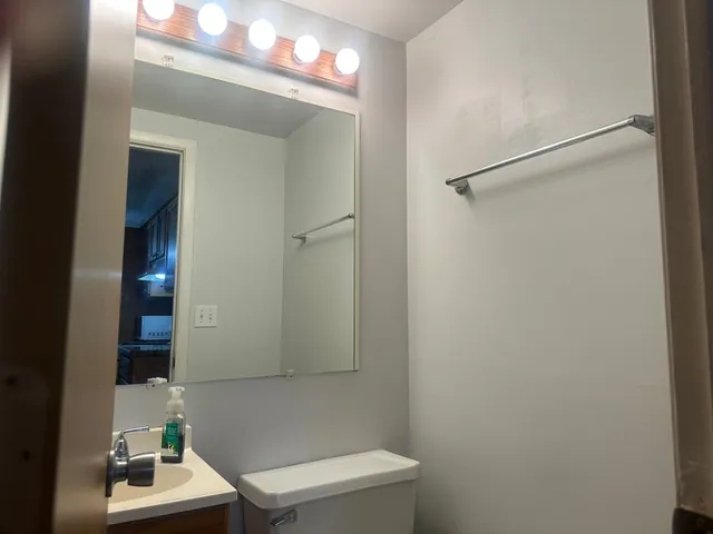 $189,900 | 19539 116th Avenue, Unit B, Mokena, IL 60448