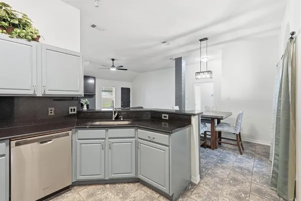 $339,900 | 217 Seay Road, Italy, TX 76651