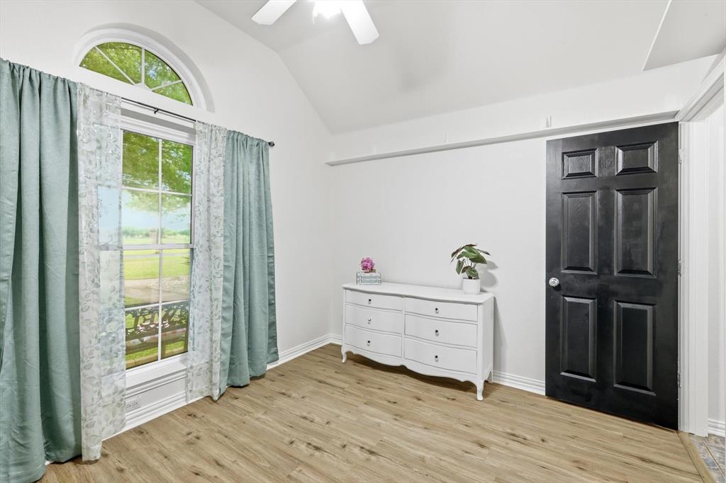 217 Seay Road Italy, TX 76651 - Photo 25 of 38