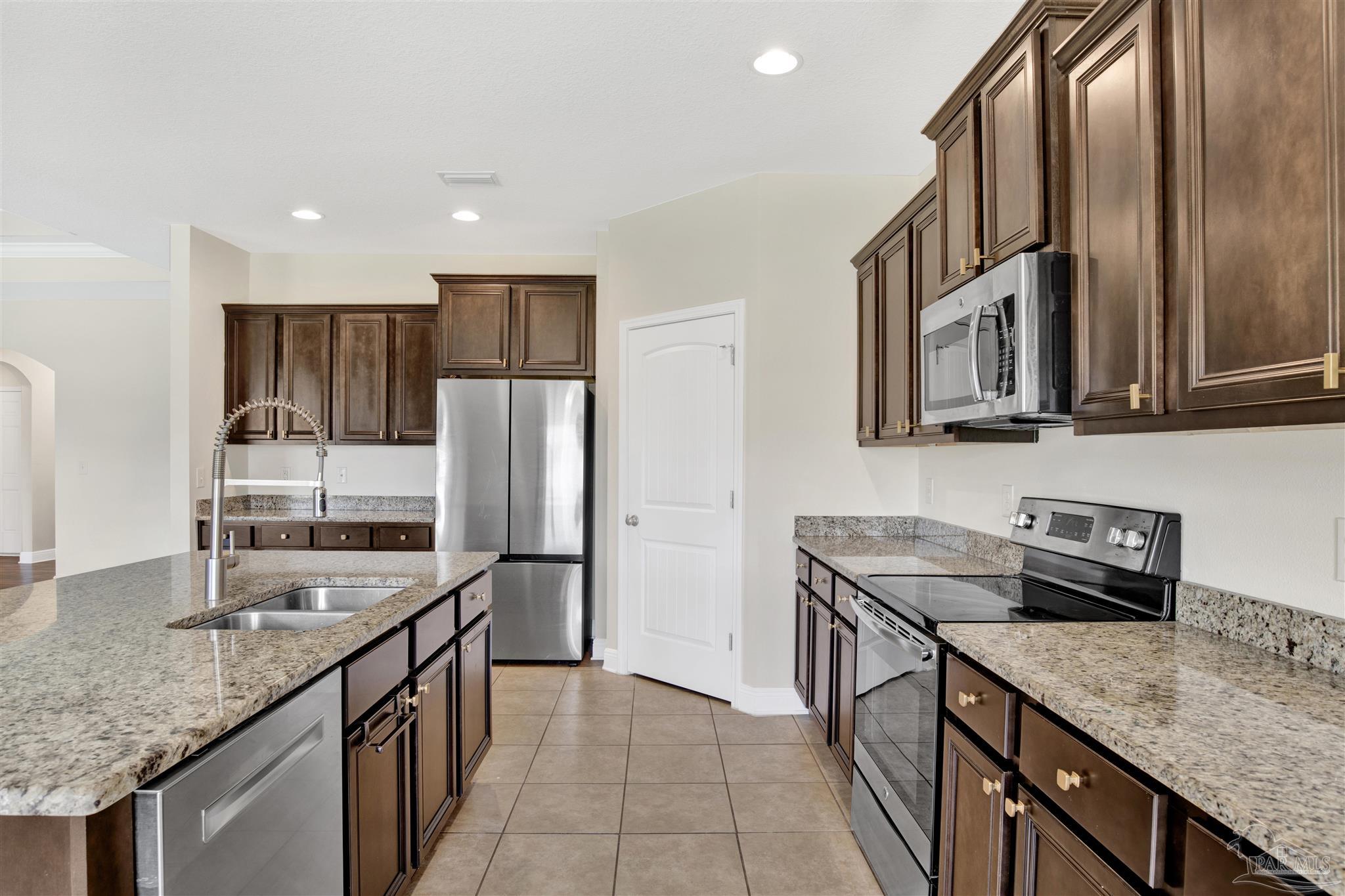 4738 Felicity Lane Pace, FL 32571 - Photo 12 of 33