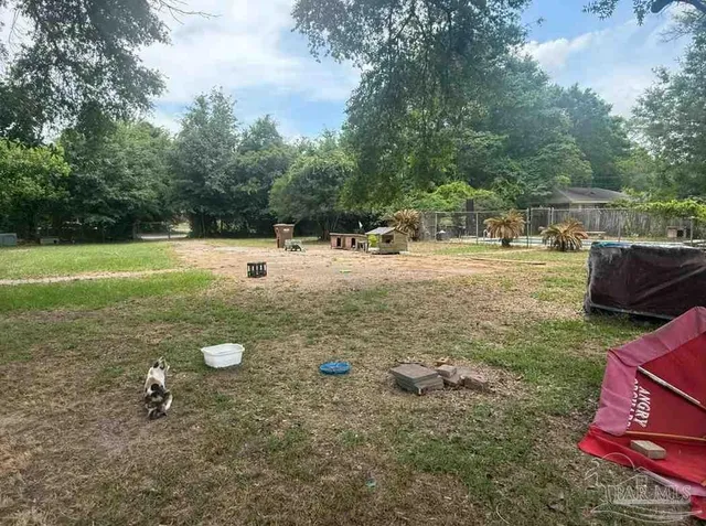 a view of a outdoor space