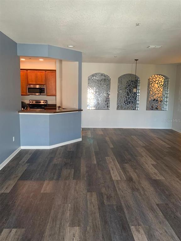 3001 Laurel Run Lane, Unit 301 Kissimmee, FL 34741 - Photo 4 of 22