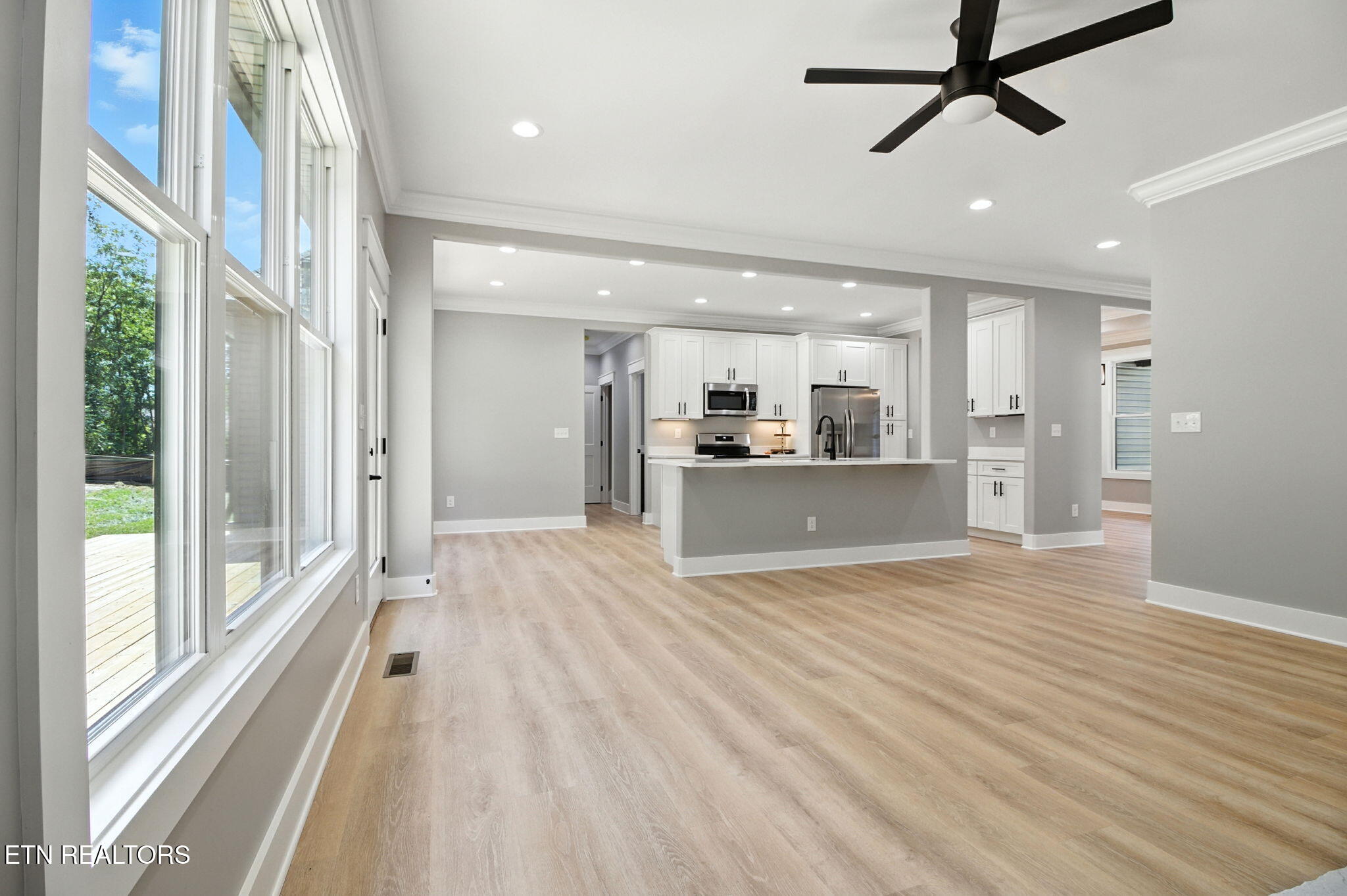 121 Inagehi Way Loudon, TN 37774 - Photo 15 of 38 20-web-or-mls-DZ3A2766