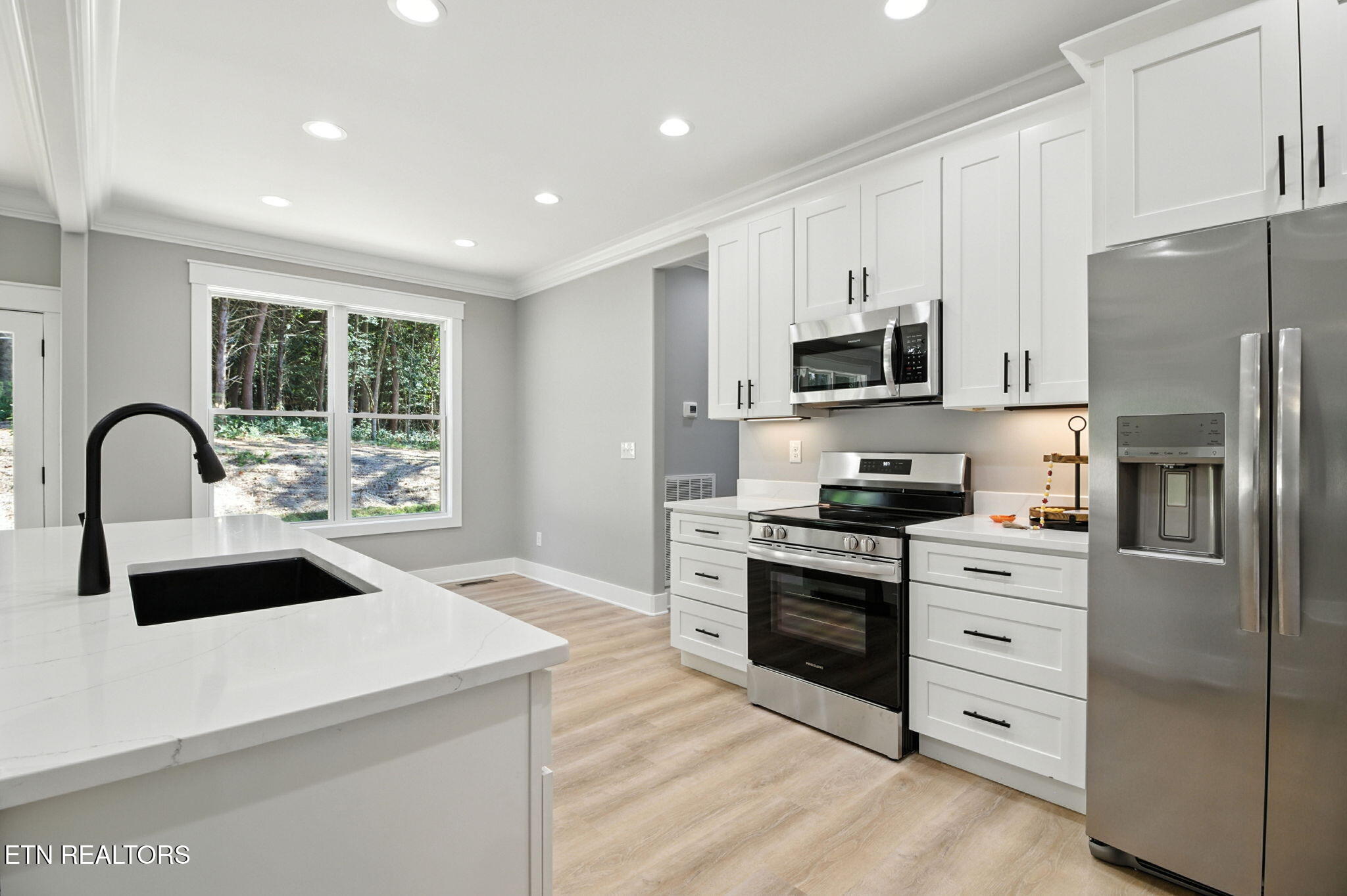 121 Inagehi Way Loudon, TN 37774 - Photo 19 of 38 23-web-or-mls-DZ3A2782