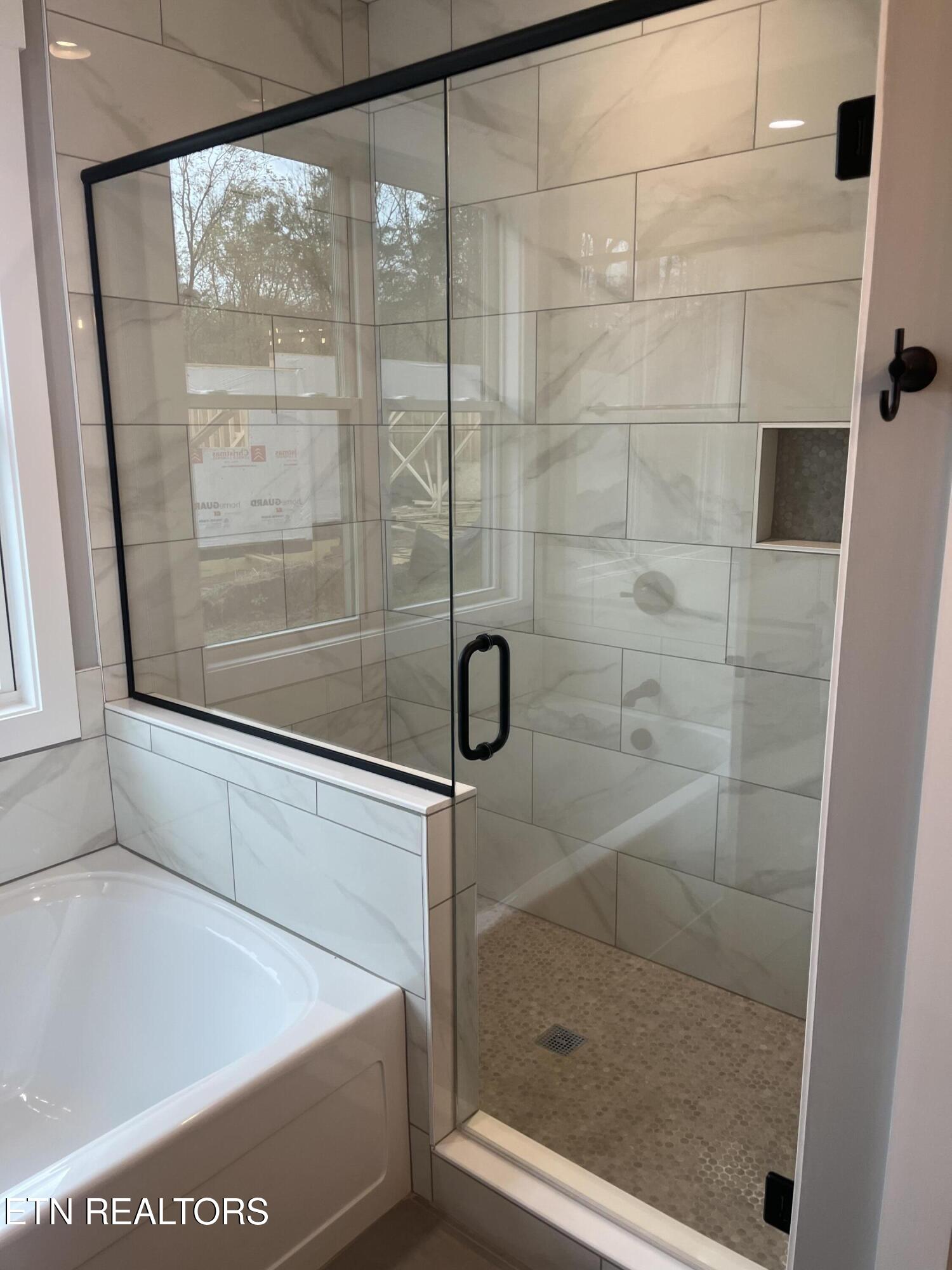 121 Inagehi Way Loudon, TN 37774 - Photo 26 of 38 IMG_5494