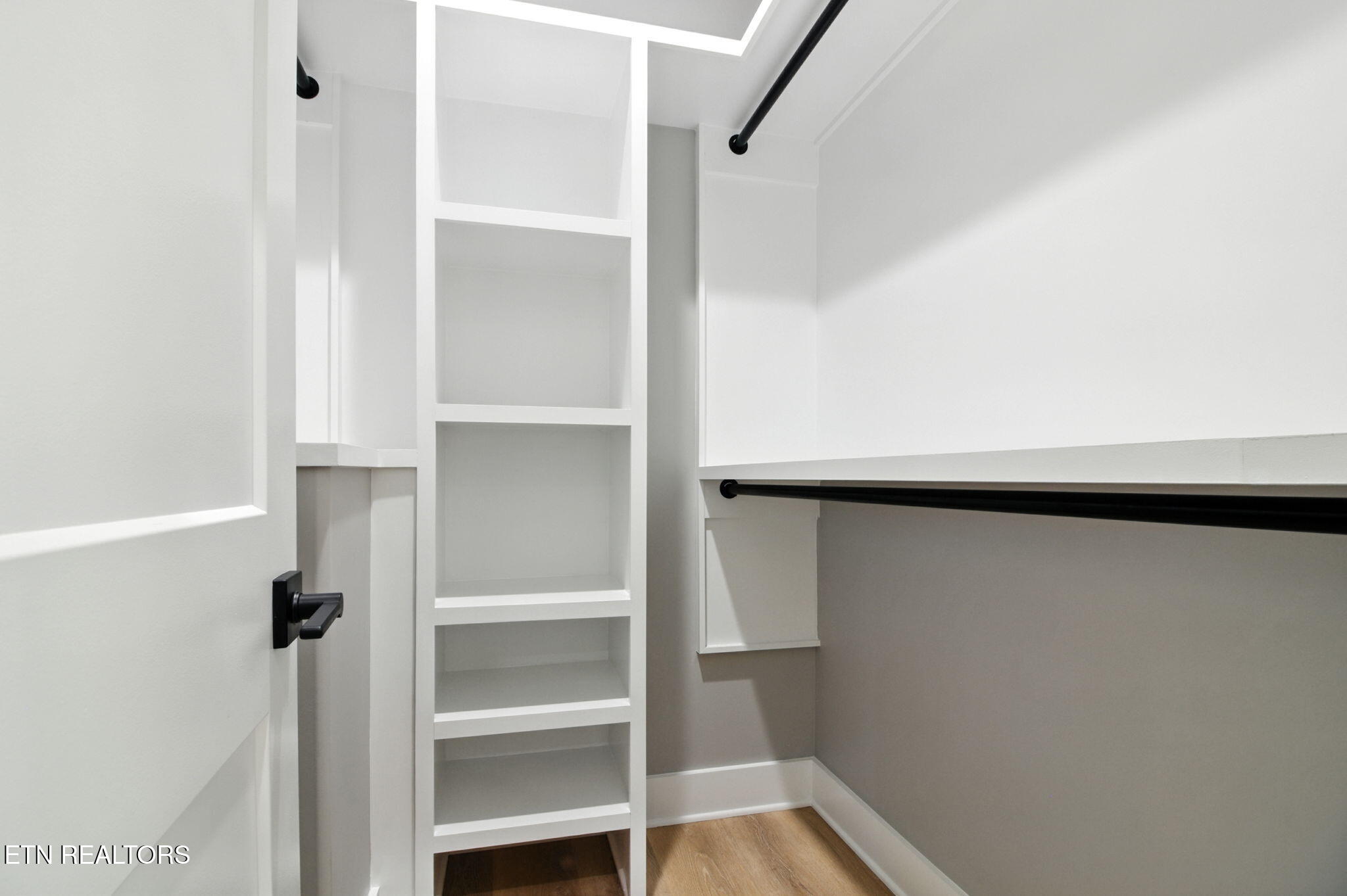 121 Inagehi Way Loudon, TN 37774 - Photo 27 of 38 32-web-or-mls-DZ3A2830