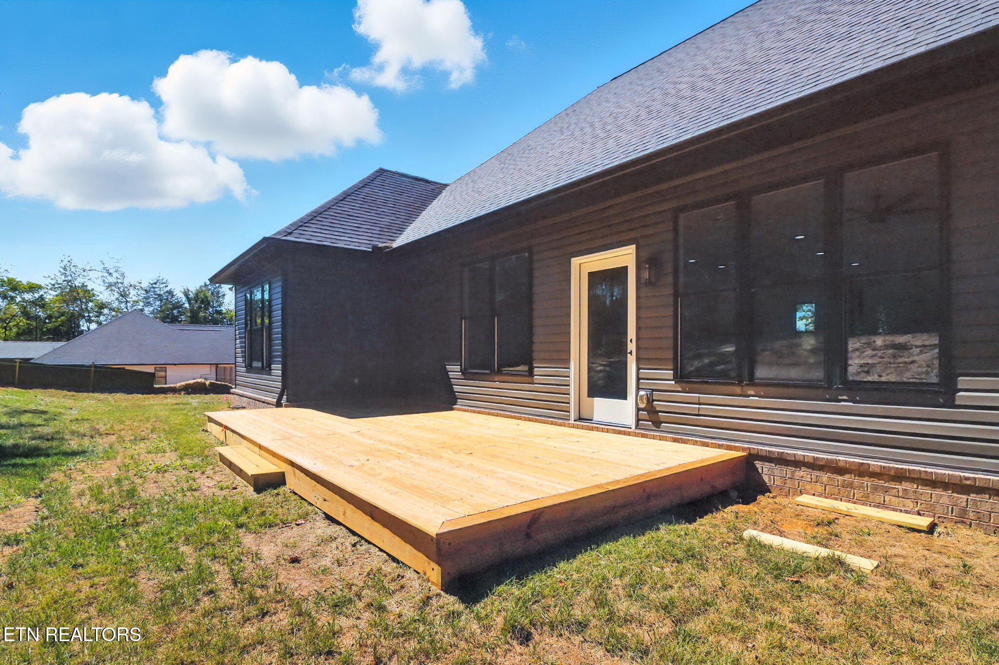 121 Inagehi Way Loudon, TN 37774 - Photo 5 of 38 7-web-or-mls-DZ3A2702